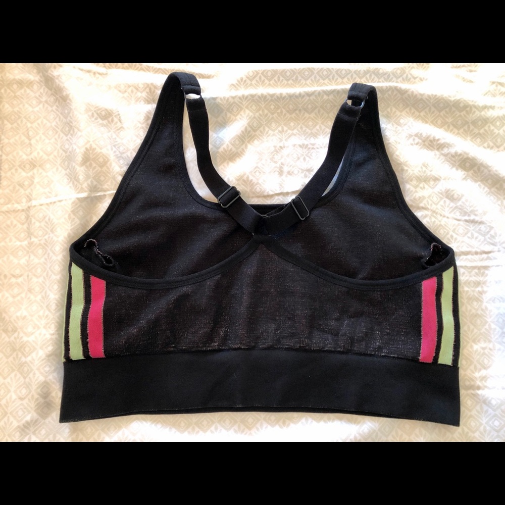 Fabletics Sports Bra - Picture 6 of 7